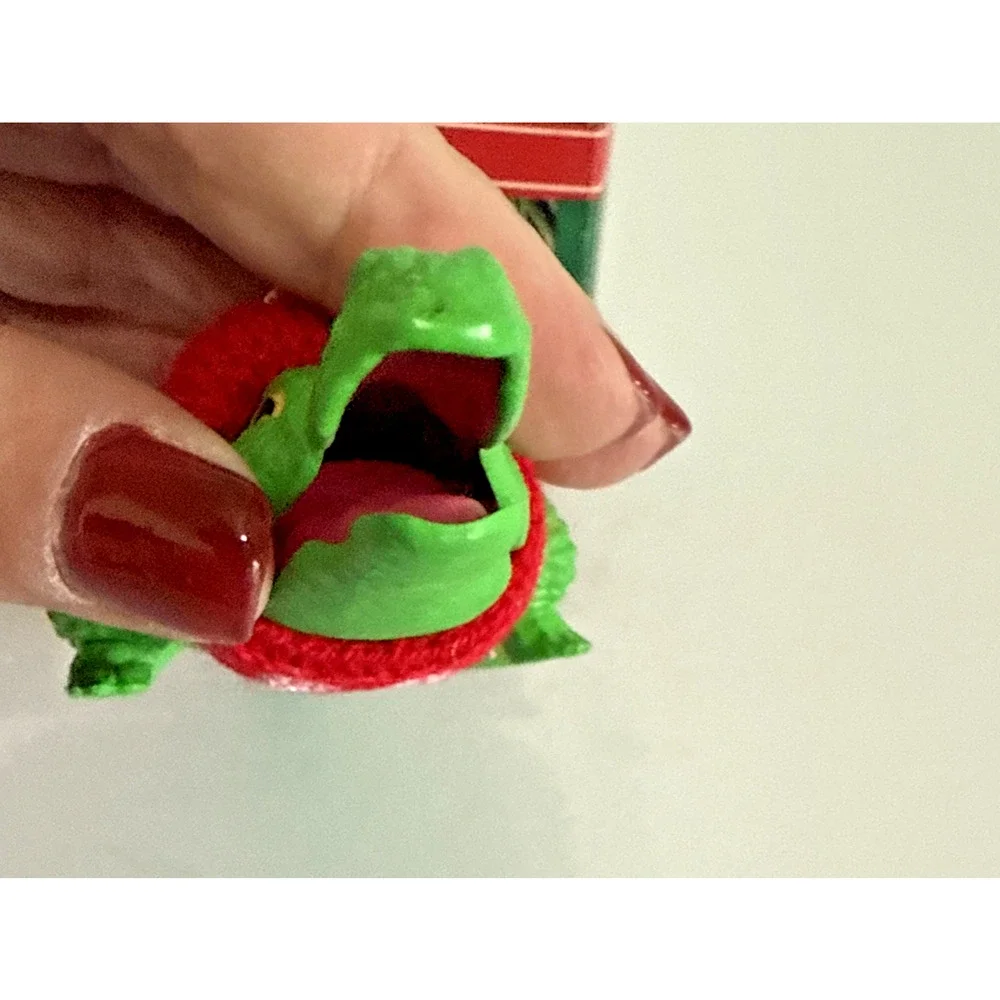 Christmas Croc Hallmark Christmas‎ Crocodile in Scarf Ornament Vintage 1990